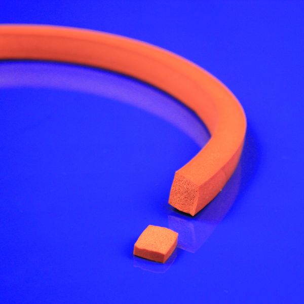 耐高溫硅膠發(fā)泡條的優(yōu)勢(shì)