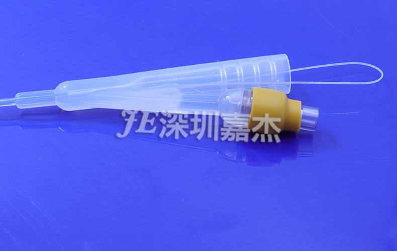 怎么用導(dǎo)尿管幫狗狗導(dǎo)尿？