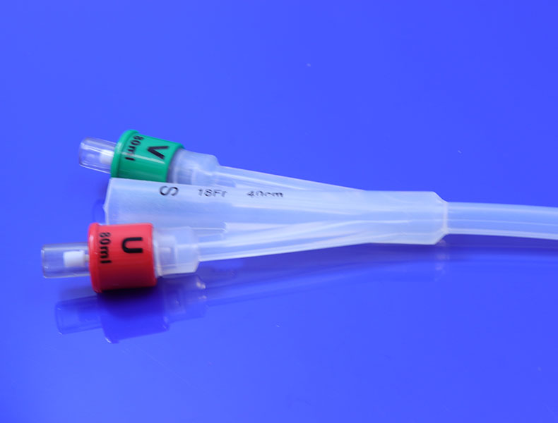 子宮擴(kuò)張球囊和導(dǎo)尿管哪個(gè)更適用與分娩？