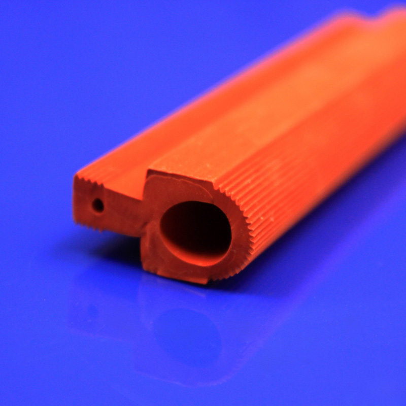 在中國(guó)硅膠密封條依然還有很好的前景！