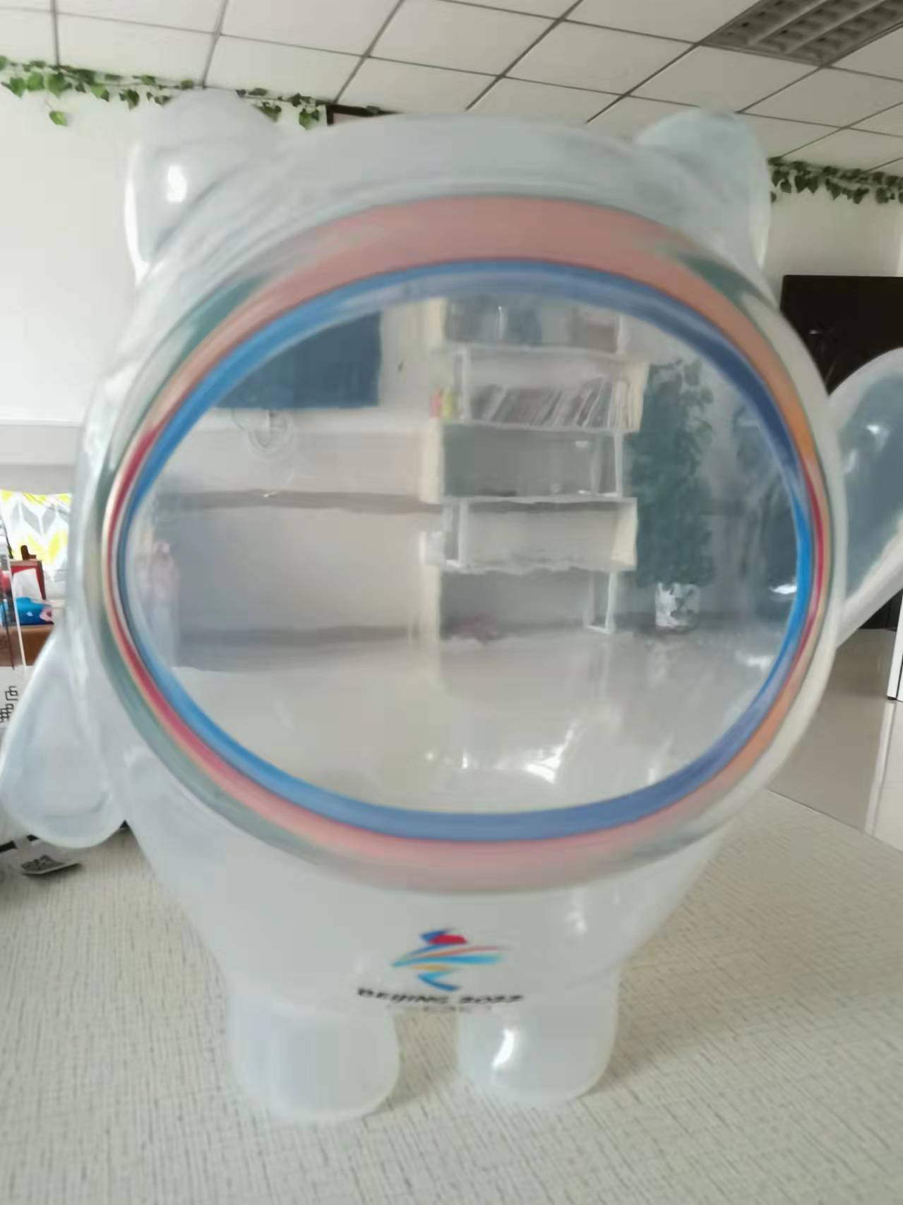 冰墩墩的硅膠外殼黃變是正?，F(xiàn)象嗎？